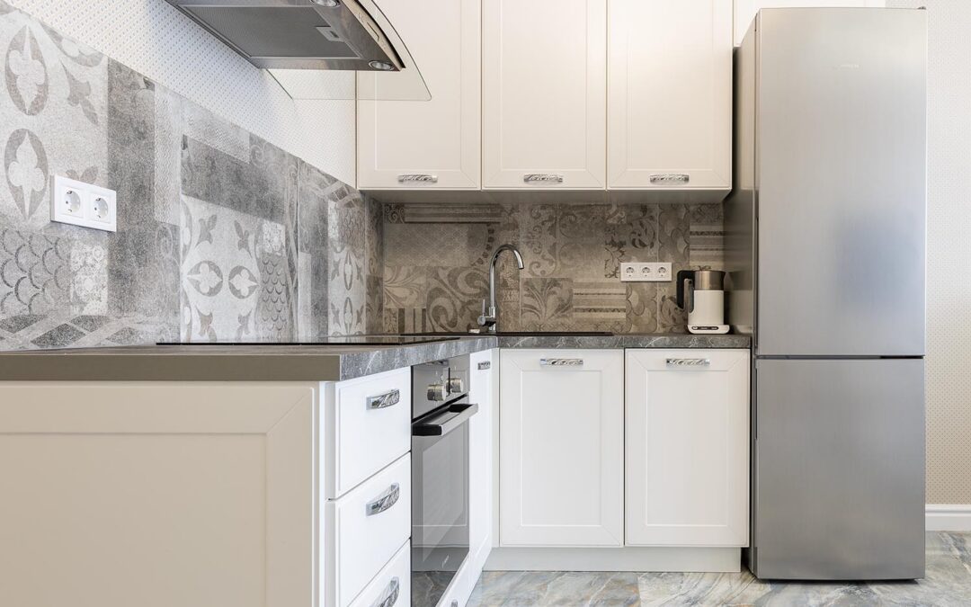 Caesarstone, Porcelain, or Granite: Which is Best for Your Kitchen?